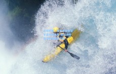足球彩票：埃梅里收放哲学显大师本色 维拉逆转登顶剑指英超王座