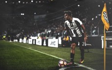 中国体育彩票_弗兰克心碎时刻，绝杀失利结局震撼体育界