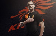 足球彩票：独家揭秘，FC 26年度蓝终极阵容曝光！哈兰德领衔，姆巴佩、登贝莱震撼入围