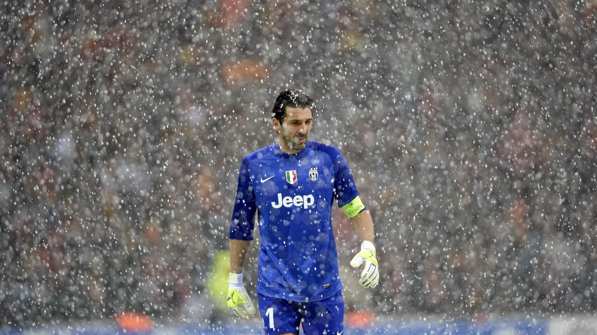 恩加德乌重返训练基地,积极康复备战2025年关键赛事